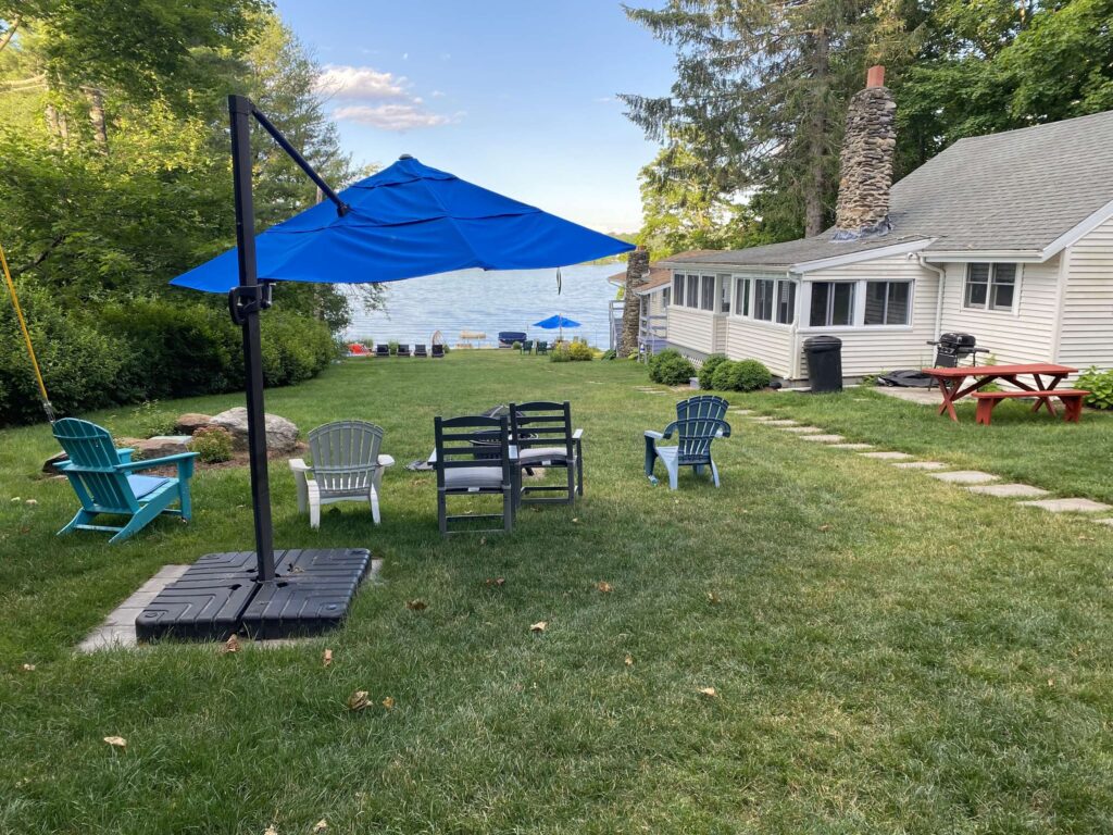 Modern & delightful cottages facing Bantam lake Camp David