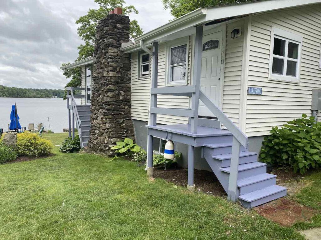 Lakeside Cottage